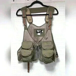 WILDERNESS PRO  FLY FISHING VEST.